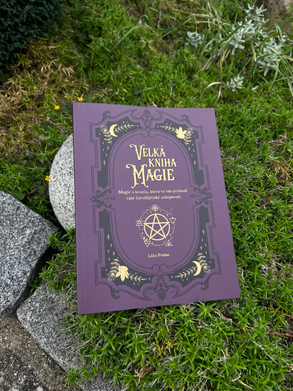 Knížka VELKÁ KNIHA MAGIE