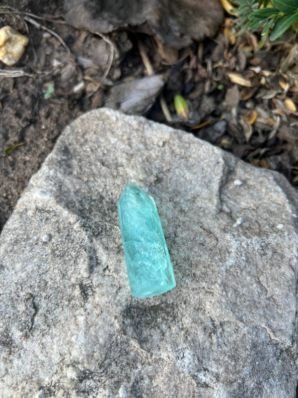 FLUORIT obelisk konkrétní kus n.2