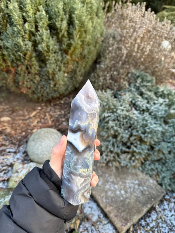 Achát maxi obelisk konkrétní kus